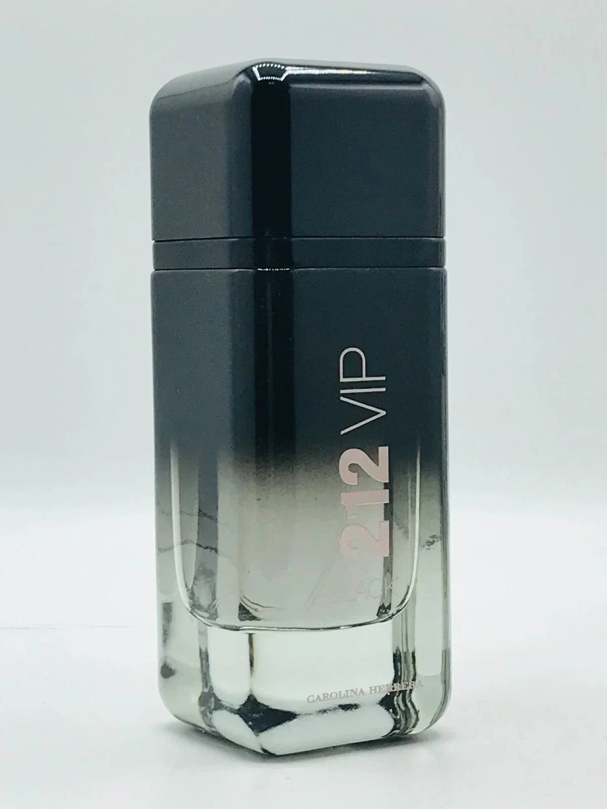 Carolina Herrera - 212 VIP Black Perfume Trendy Zone